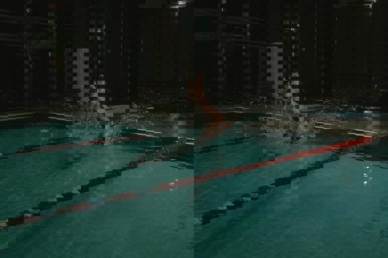 Rising Star Breaks National Record in 400m Freestyle at Youth Swim Meet